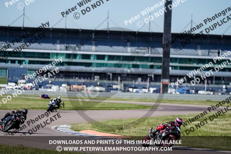Rockingham no limits trackday;enduro digital images;event digital images;eventdigitalimages;no limits trackdays;peter wileman photography;racing digital images;rockingham raceway northamptonshire;rockingham trackday photographs;trackday digital images;trackday photos